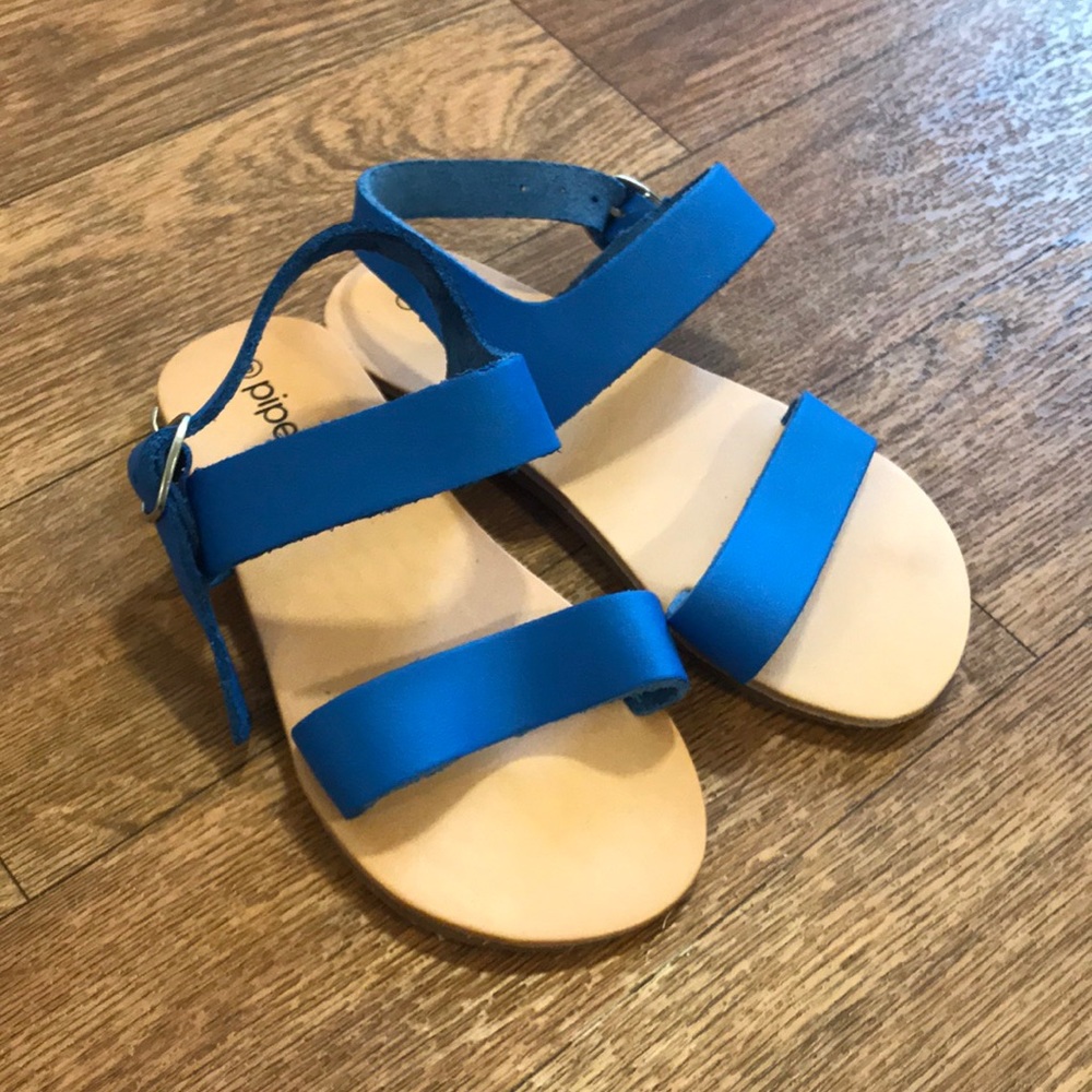 Piper finn leather sandals size 9 toddler, blue